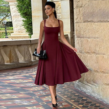 YL25046吊带方领性感露背收腰连衣裙女2025欧美跨境新款气质长裙