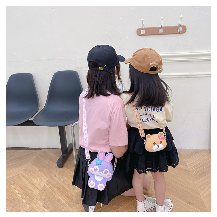 Girl's Cartoon Bear Silica Gel Zipper Kids Wallets display picture 1