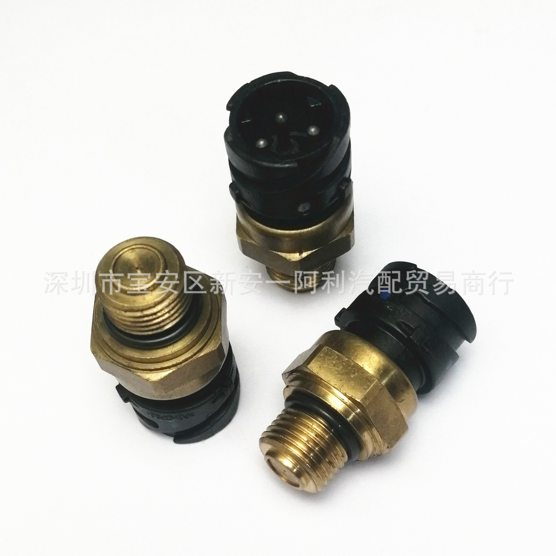 适用于沃尔沃卡车装载车机油压力开关传感器21746206 21634021