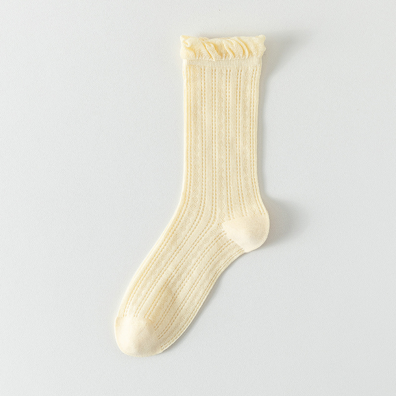 Calcetines de tubo medio Calcetines de algodón de color sólido para mujer delgada de verano Calcetines de confinamiento deshuesados Calcetines de pila de malla Calcetines de mujer Zhuji al por mayor