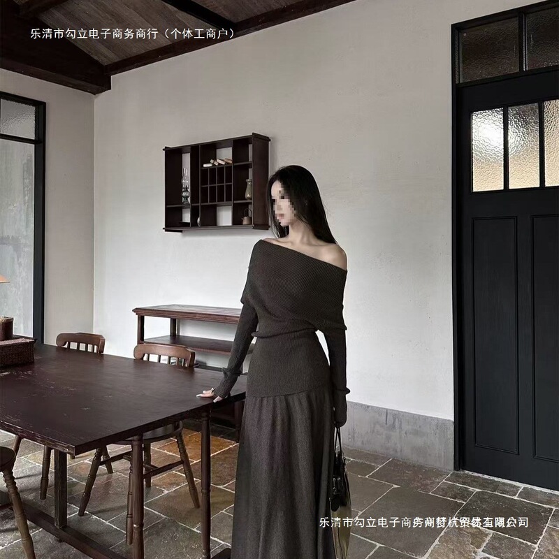 2026 New Black Knit-Style Dress Women's Mid-Length Dress Set Solid Color Strap Style Regular Knit Fabric 2026 New Black Knit-Style Dress Women's Mid-Length Dress Set Solid Color Strap Style Regular Knit Fabric