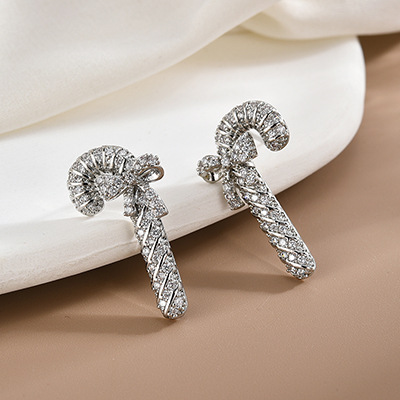 S925 Silber Nadel Japanische und Koreanische Mode Ohrringe Kupfer Micro intarsien Zirkon Fee Stick Schmetterling Knoten Ohrringe Einfache und Vielseitige Ohrringe f_voghion.com