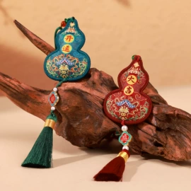 香包/香囊;布艺绣品;布艺工艺品