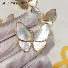 High-end temperament Meng Wanzhou's same style butterfly brooch, natural sea mother-of-pearl freshwater pearls, exquisite suit corsage accessories