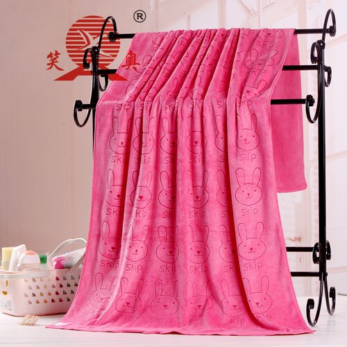 Manufacturer wholesale cartoon printed bath towel soft water absorbent thickened microfiber 70*140 bath towel custom logo