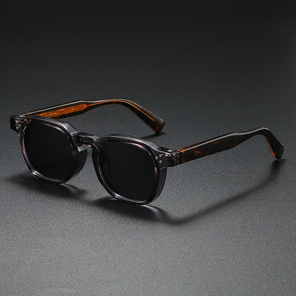 Trend fashionable sunglasses