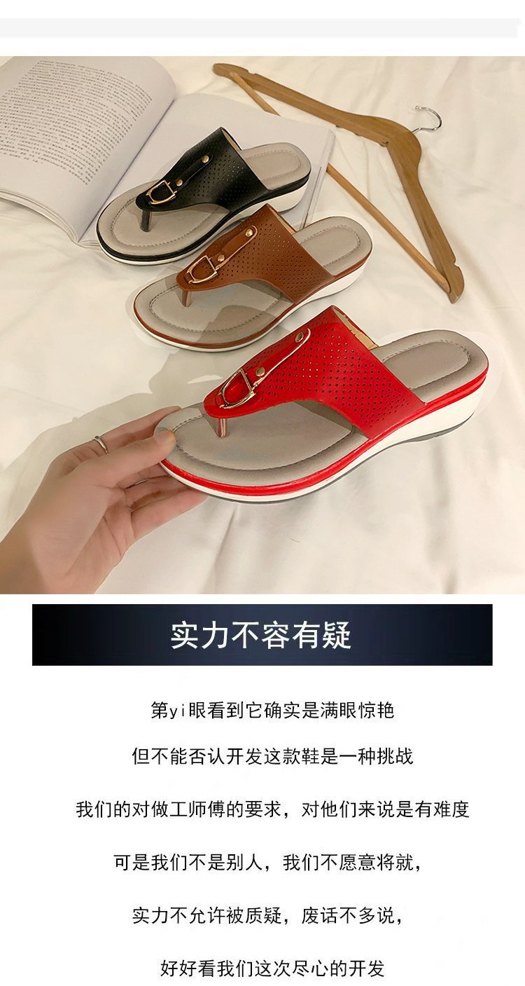 Summer 2021 export plus-size women's shoes Amazon cross-border toe wedge heel European and American metal buckle beach sandals details Picture