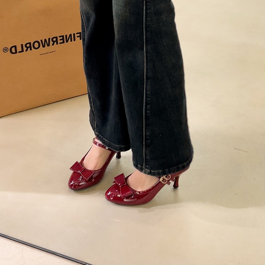 Scarpins stiletto mary jane estilo francês com laço_voghion.com