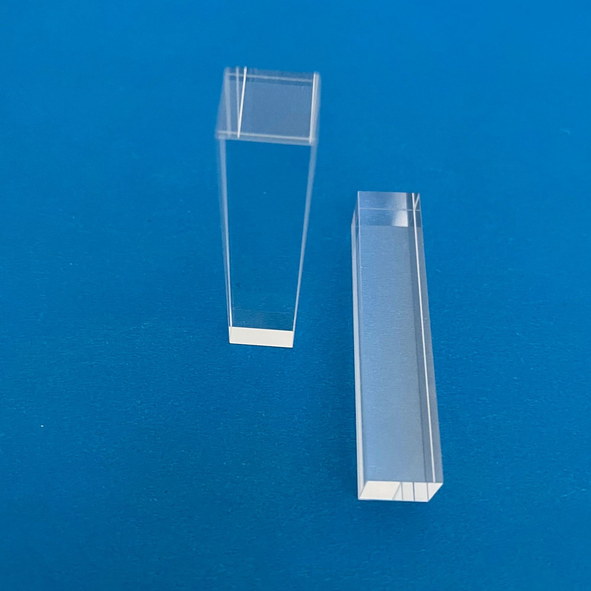 信田科技蓝宝石晶体56*11.9*11.9