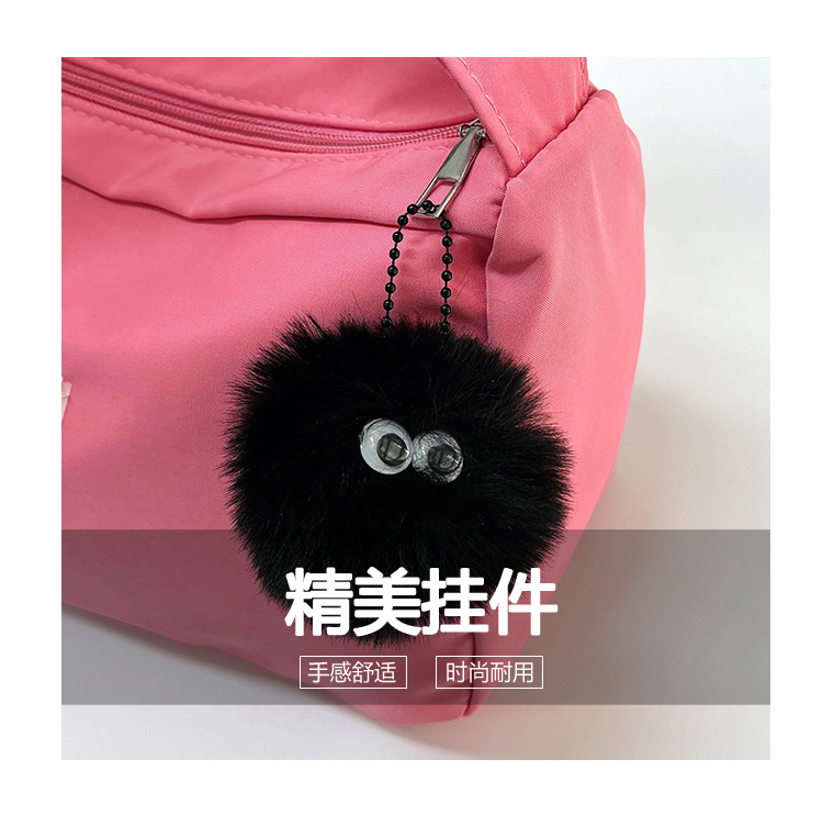 작은 검은색 볼 펜던트 1개