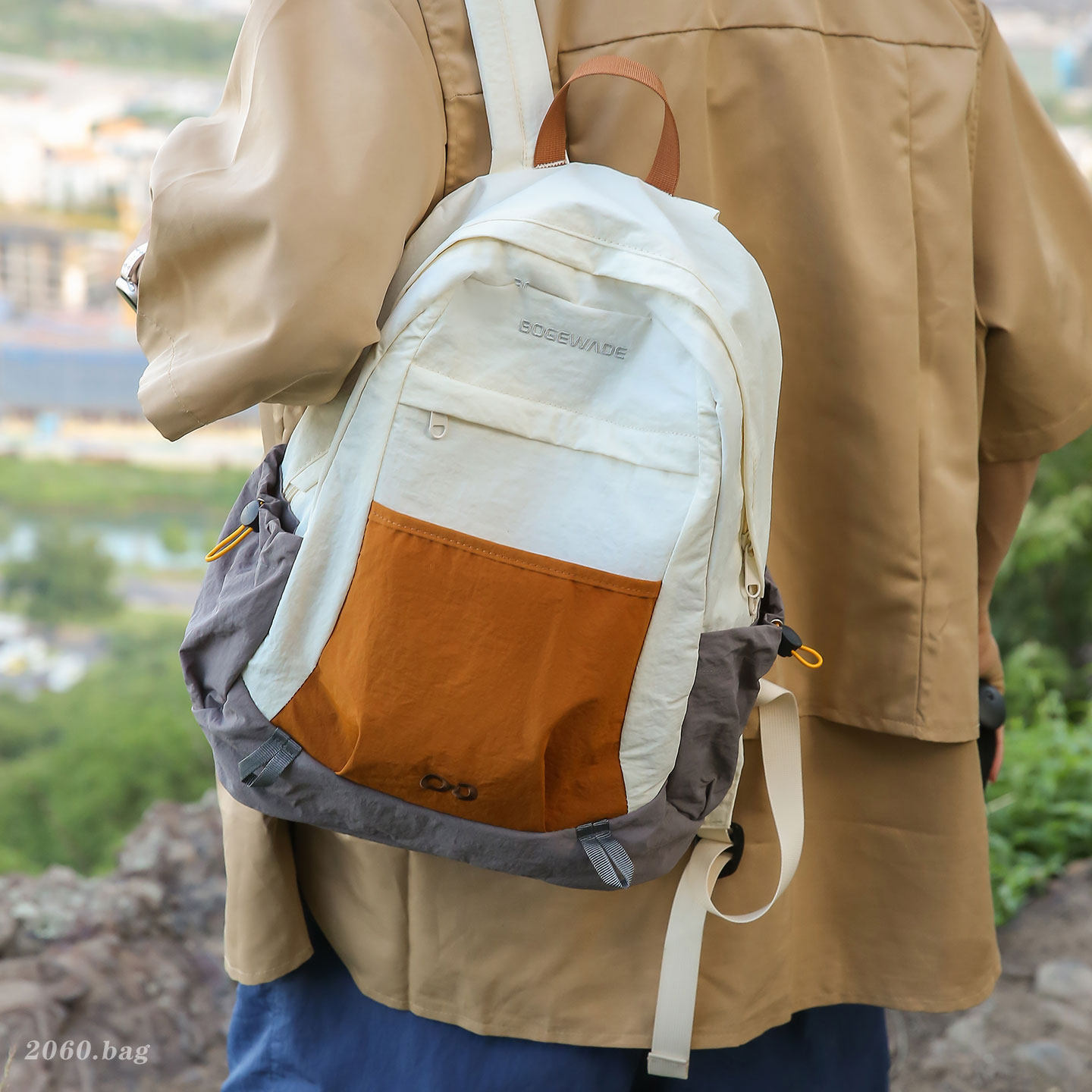 Mochila de viaje ligera para hombres y mujeres, bolsas de montaña casuales, nueva mochila deportiva de alto valor de color al aire libre