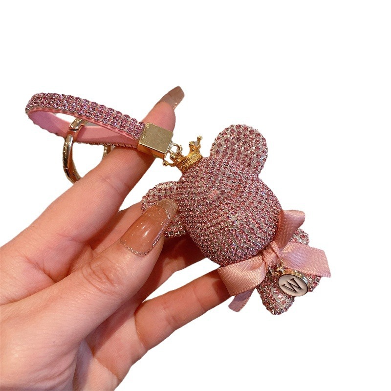 Personalidad de letras de perforación grande osos llaveros arcos lindos creativos de dibujos animados llaveros de automóviles mujeres