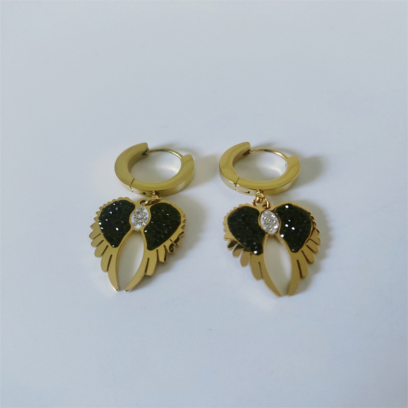 Fashion New Titanium Steel Plated 18k Gold Wings Heart-shaped Earrings display picture 1