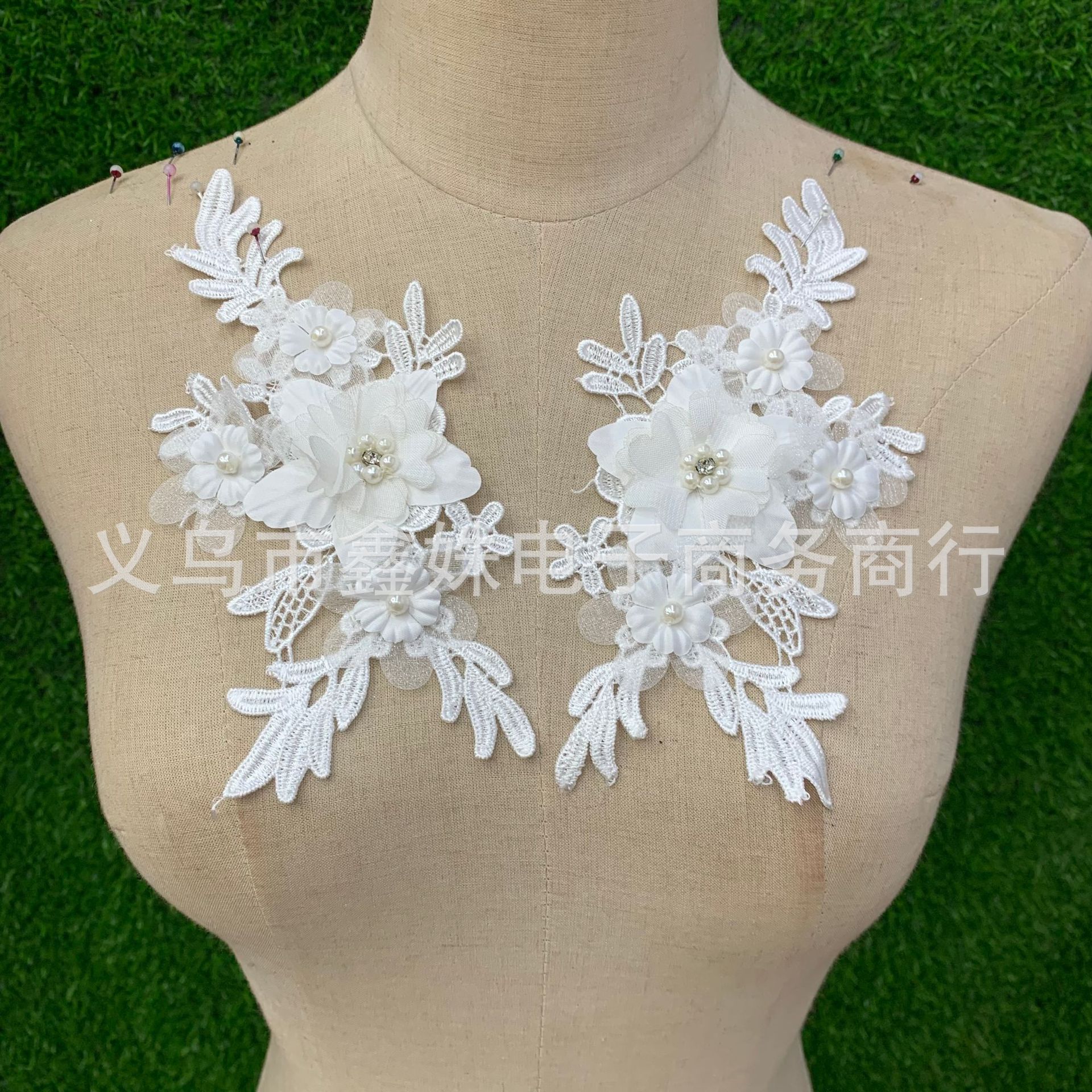 外贸供应蕾丝花贴 手工钉珠蕾丝花 礼服戏服表演服头巾花朵