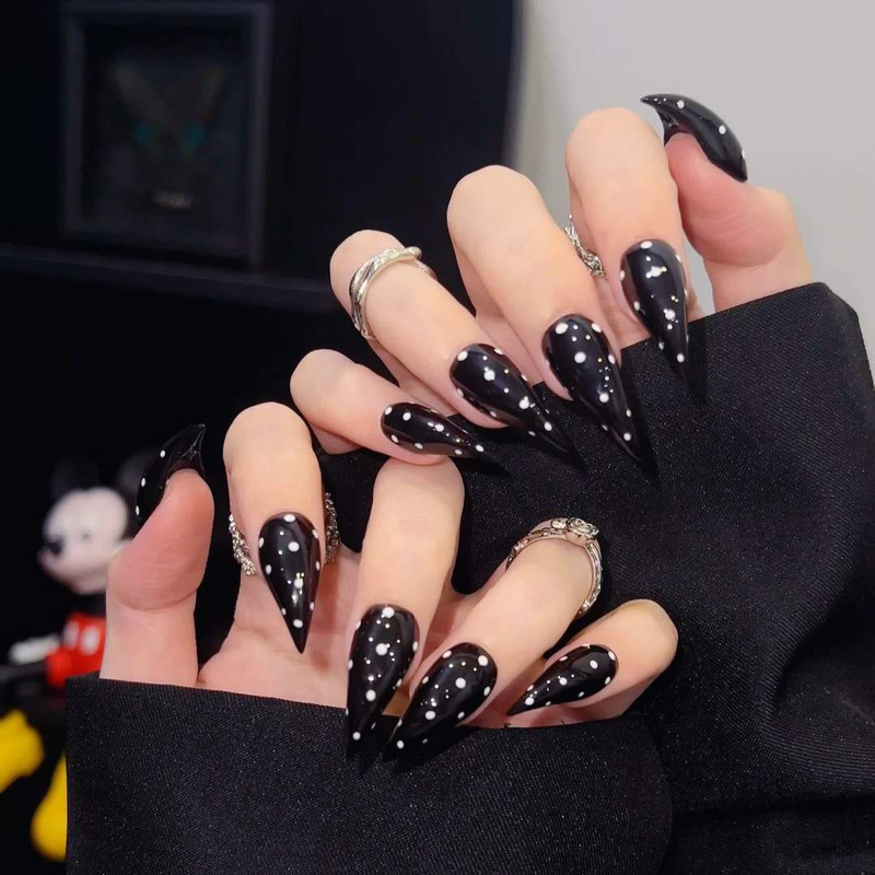 European and American foreign trade dragon claw and dragon armor wearable nails, enhancing skin tone, high-end feel, niche design, popular fake nail patches wholesale European and American foreign trade dragon claw and dragon armor wearable nails, enhancing skin tone, high-end feel, niche design, popular fake nail patches wholesale
