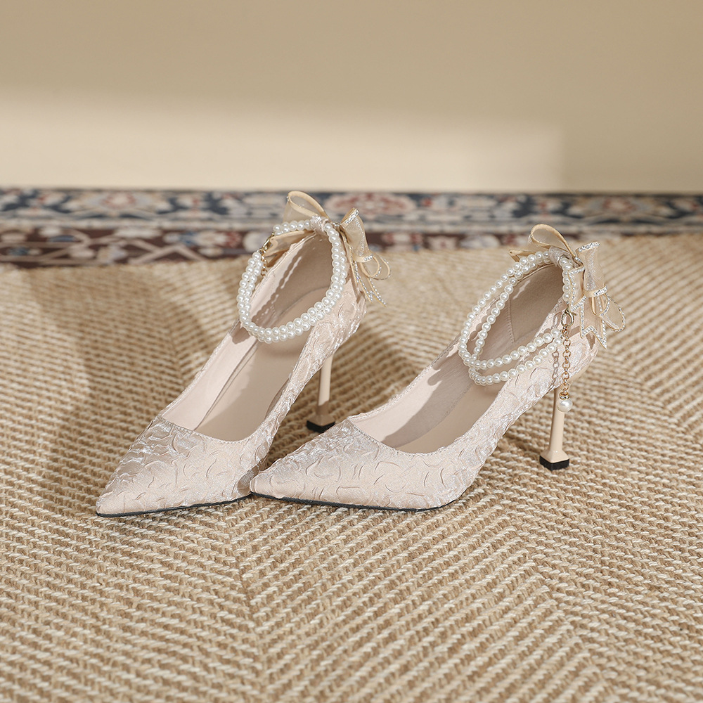 High heels pointed-toe heels