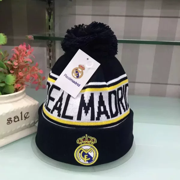 Chelsea Paris Real Madrid Juve Arsenal knitted embroidered warm fur hat Winter fans ball tag hat
