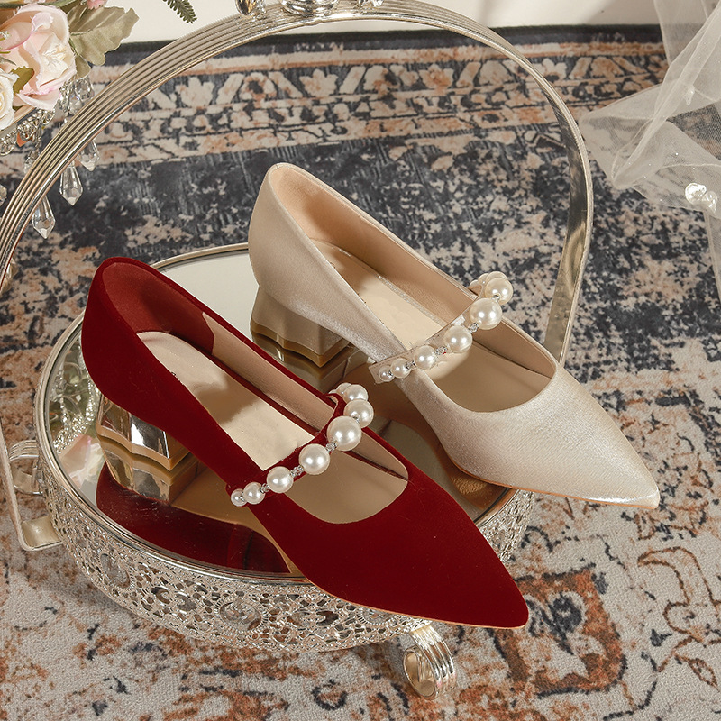 Scarpe Mary Jane con perle francesi Primavera Nicchia a punta Scarpe singole in pelle di pecora Colore della pelle da donna Tacchi spessi Fondo piatto Scarpe da damigella d'onore_voghion.com