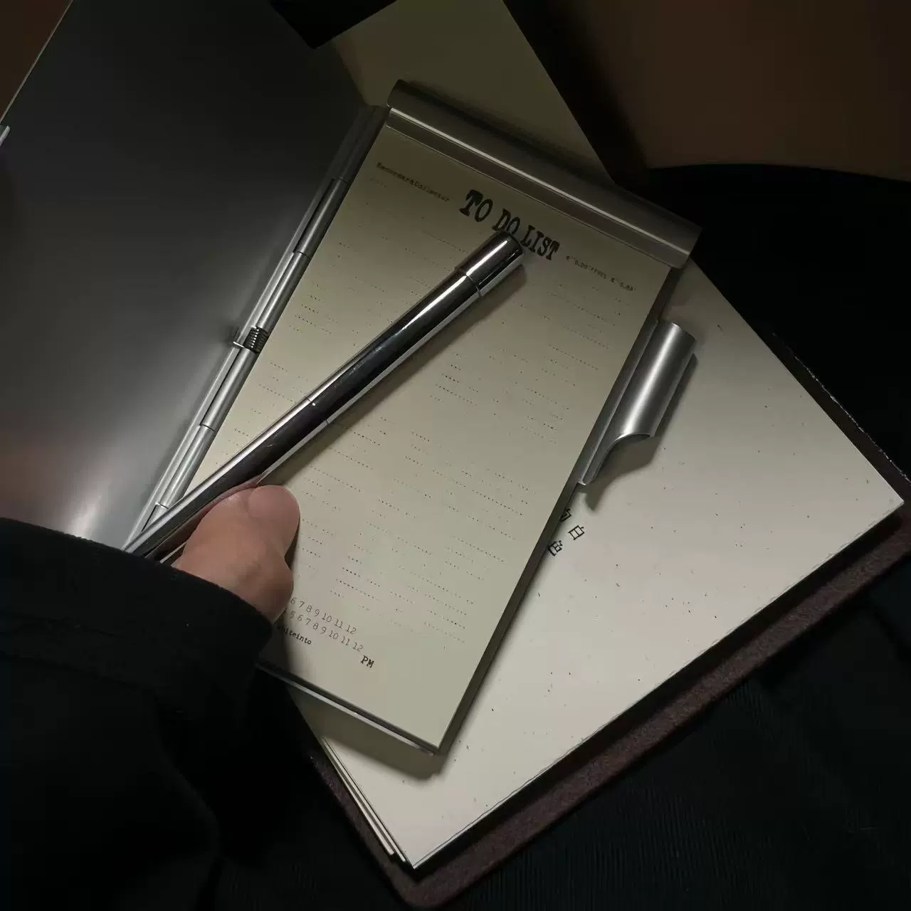 Genuine pocket small handheld laptop, tear-off sheet