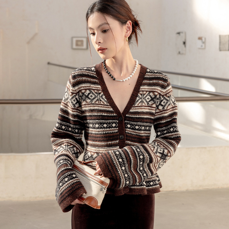 Enfield Island Wool Cashmere Sweater Knitwear for Women 2026 Winter Retro V-Neck Waist-Cinching Cardigan Top