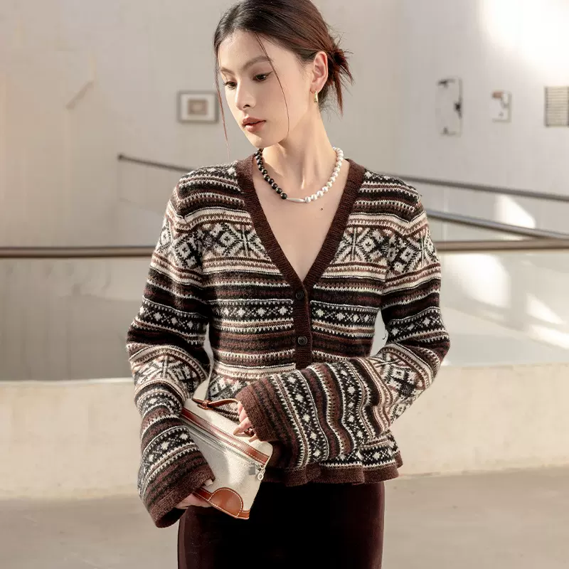 恩迪费尔岛羊毛羊绒毛衣针织衫女2025秋冬复古V领收腰开衫上衣