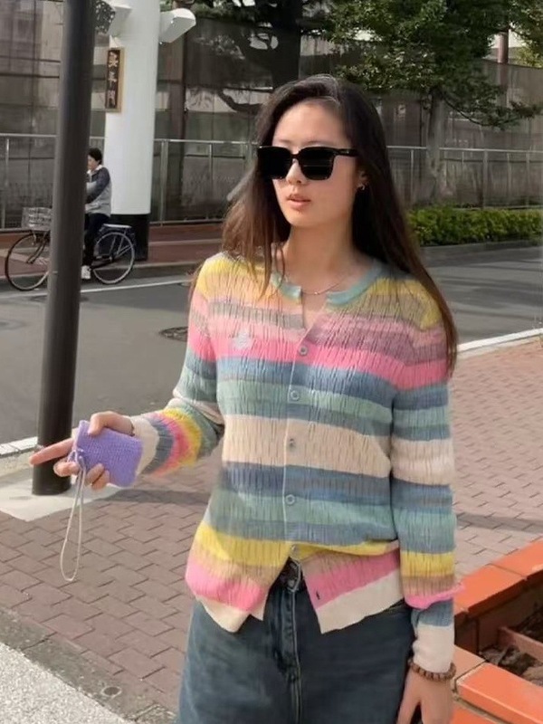 新款西太后土星彩虹针织开衫软糯亲肤撞色圆领慵懒风长袖毛衣25女|undefined