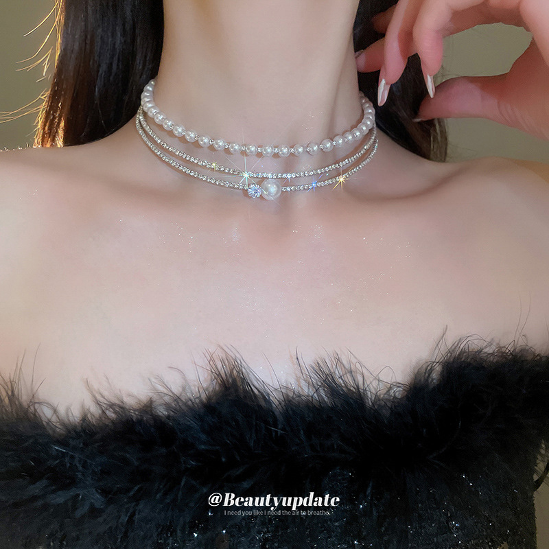 Collar redondo de perla multicapa súper intermitente con incrustaciones de diamantes, elegante y elegante cadena de clavícula, collar de temperamento de moda femenino