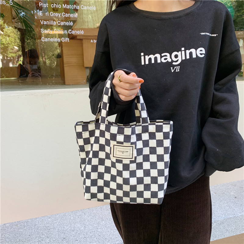 11261 Corduroy checkered hand-held bento Bag, ins Artistic Retro Mommy Bag, small carrying bag for going out, lunch box bag undefined