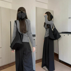 灰色v领针织衫毛衣女2025新款早秋季洋气内搭打底衫绝美修身上衣