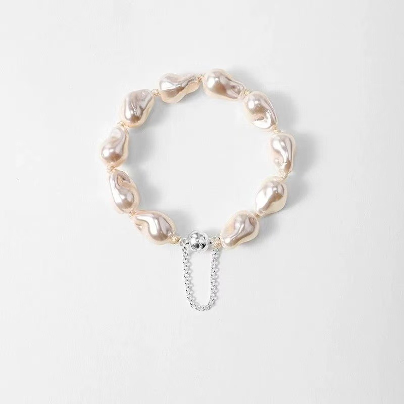 Design elegant small fashionable bracelet pearl