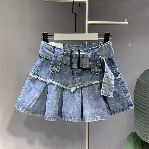Retro Light Blue Sweet and Spicy Pleated Denim Skirt for Summer 2025, Small Figure Slimming Half-Body Skirt