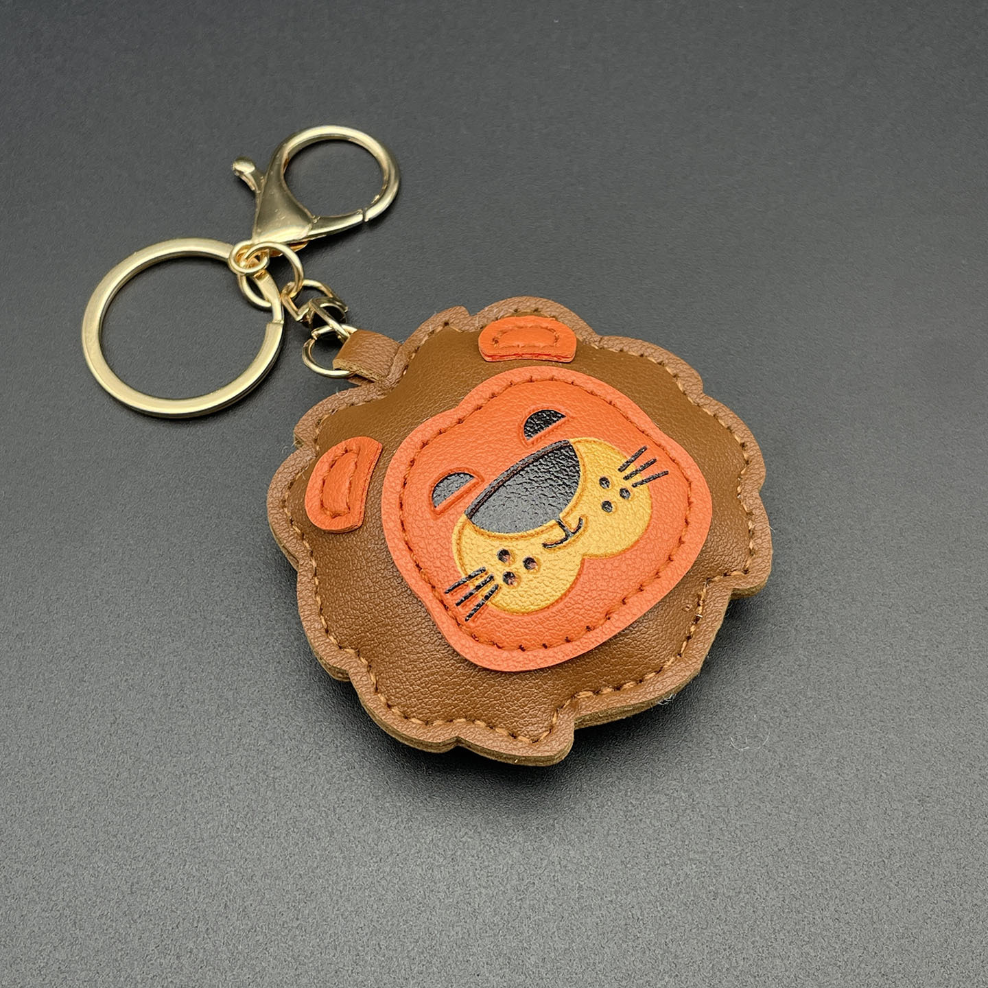 Nuevo cuero PU lleno de algodón animal pequeño bolso de llaver para colgar perros panda leones DIY colgar pequeños regalos image 13
