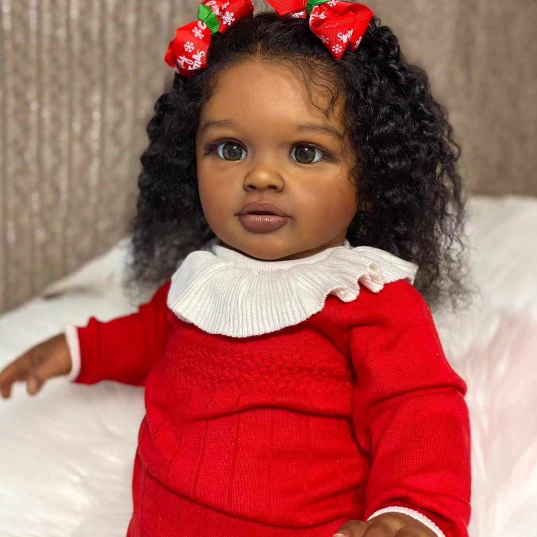 Hama rojo de manga larga de 26 pulgadas, tono de piel oscuro, muñeca linda de simulación PIPPA, muñeca de renacimiento de suministro transfronterizo