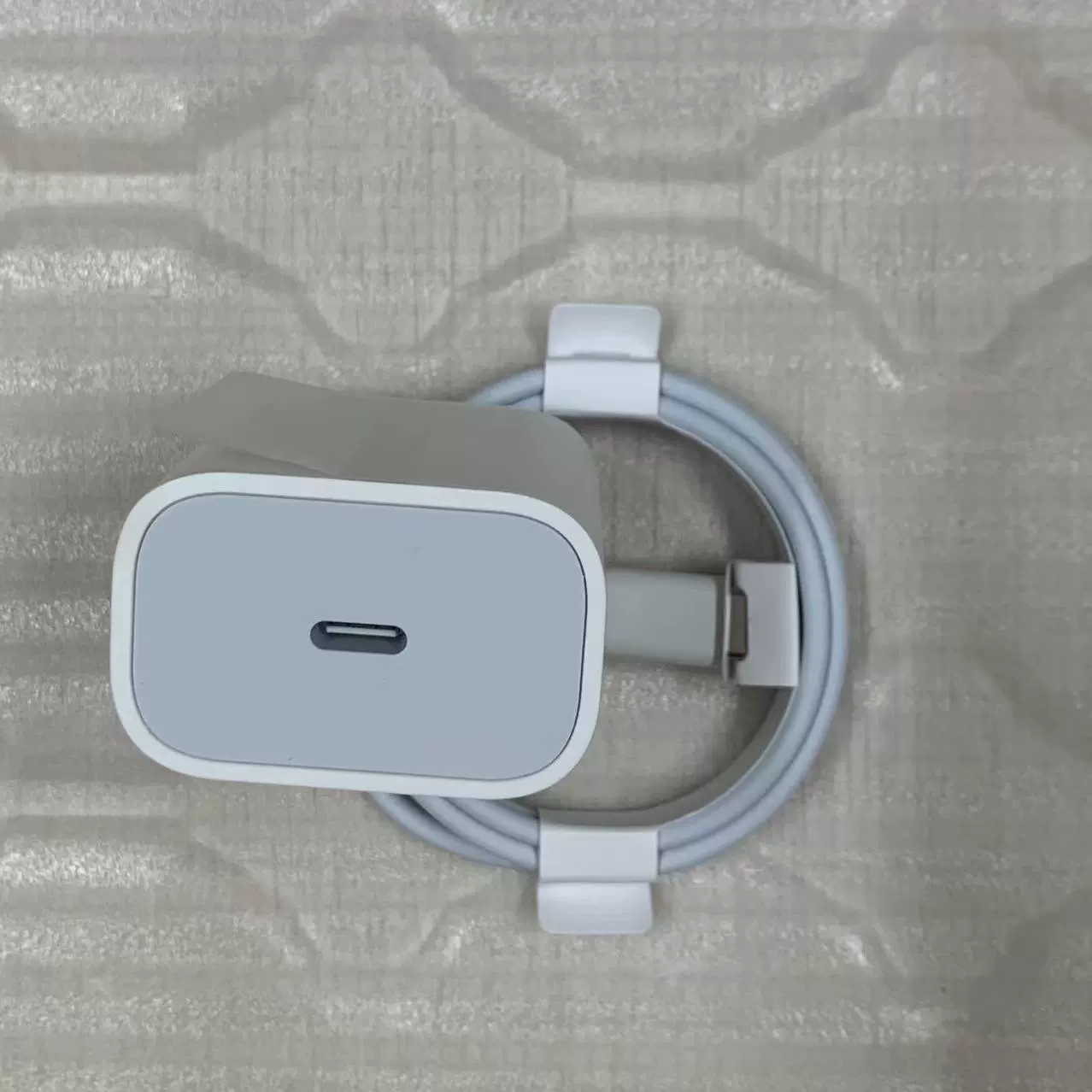 Apple, iPhone 20, iPhone14 Pro, genuine power adapters, 20W