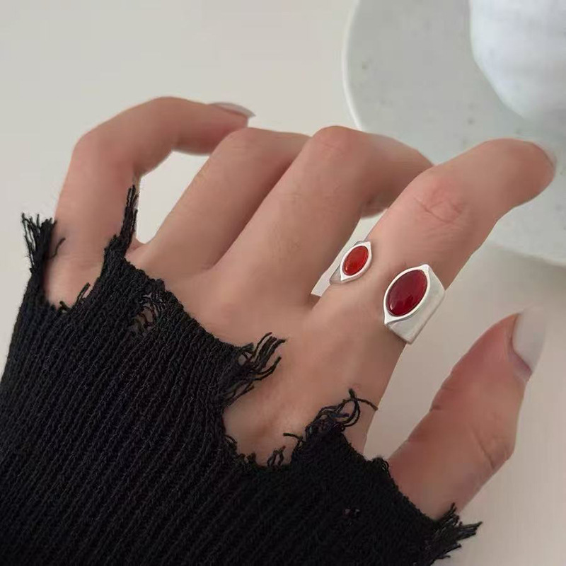 韓国版の不規則な925スターリングシルバーの女性用多用途リング、ニッチなインスタイルのデザイン、色あせしない組み合わせリング