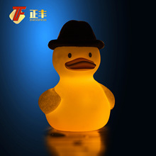 创意礼品搪胶卧室小黄鸭子软胶发光玩具硅胶小夜灯洗澡玩具跨境