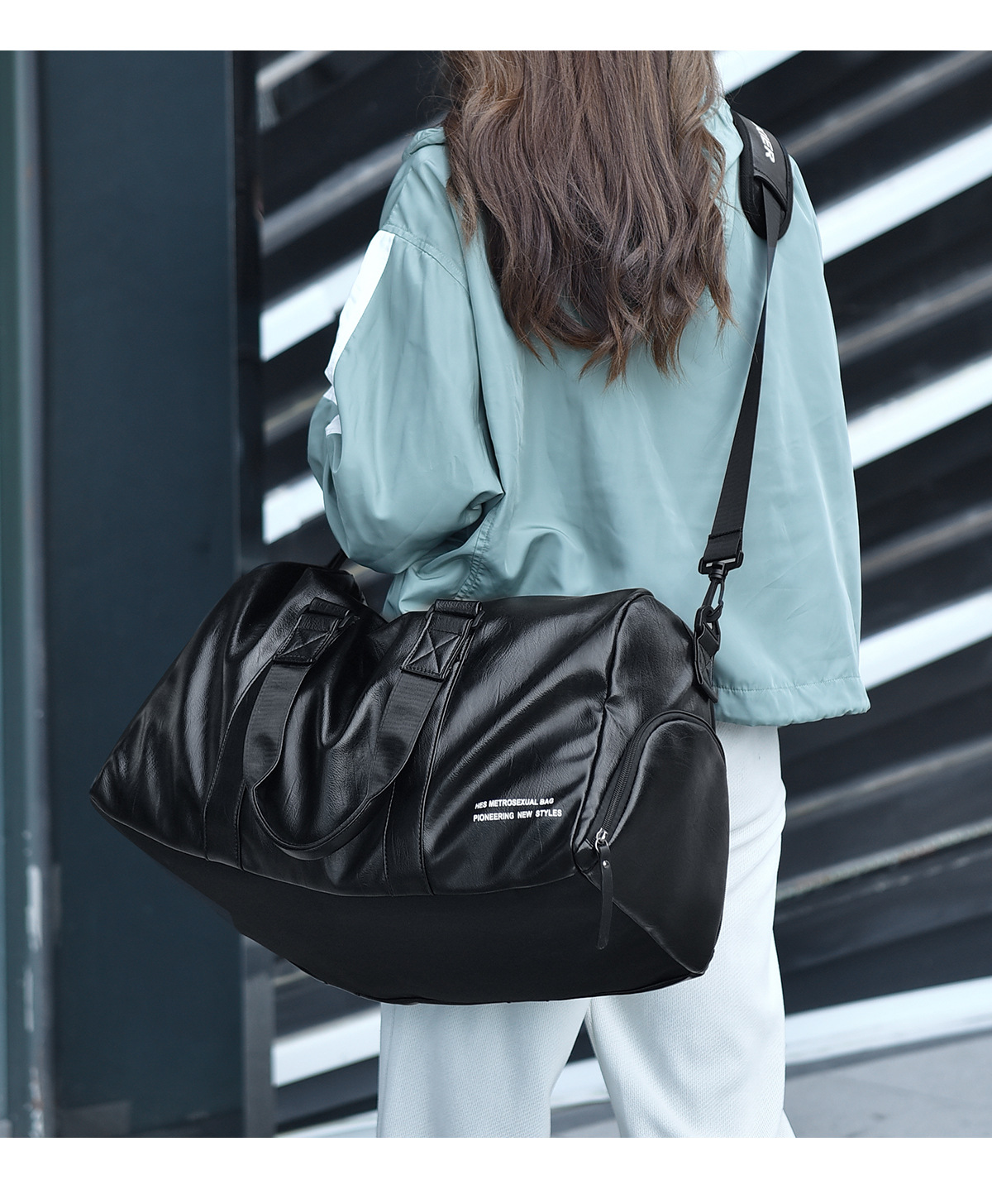 Sac à main de grande capacité pour hommes, bagages de loisirs à la mode, sac de voyage pour sports de plein air, sac de fitness à séparation sèche et humide_voghion.com