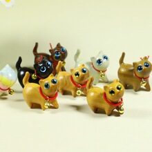 檀木可爱有眼睛歪头带铃铛猫咪小姐摆件财猫檀木雕刻创意生日礼物