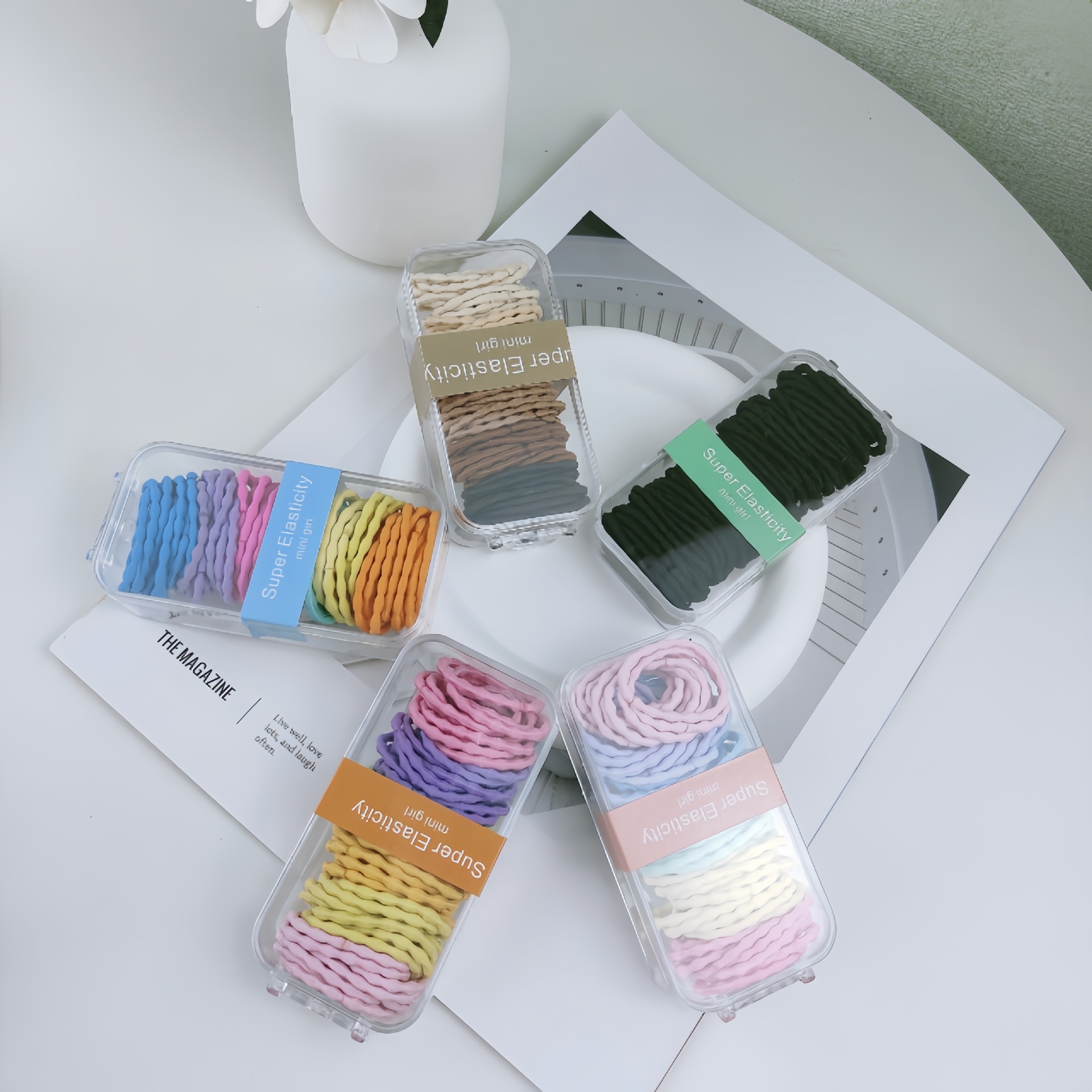 Caja de 60 colores básicos de frijoles básicos de frijoles anillo de cabello brillante de alta elasticidad versátil cuerda de cabello de cola de caballo duradera para niños