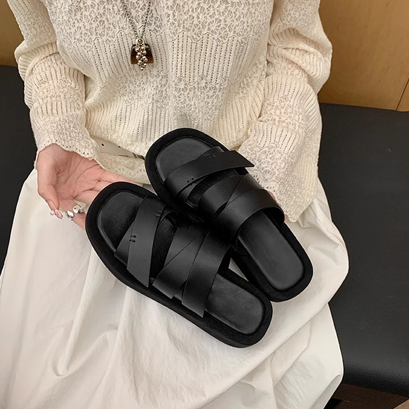 Las nuevas sandalias de verano 2025 arrastran alrededor ~ Sandalias de mujer para llevar afuera