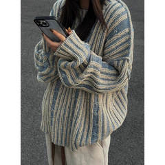 Cleanfitレトロなストライプの色のセーター