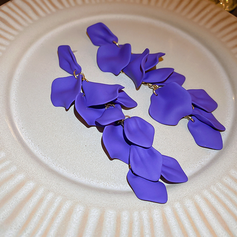 Steel needle - deep purple rose earrings
