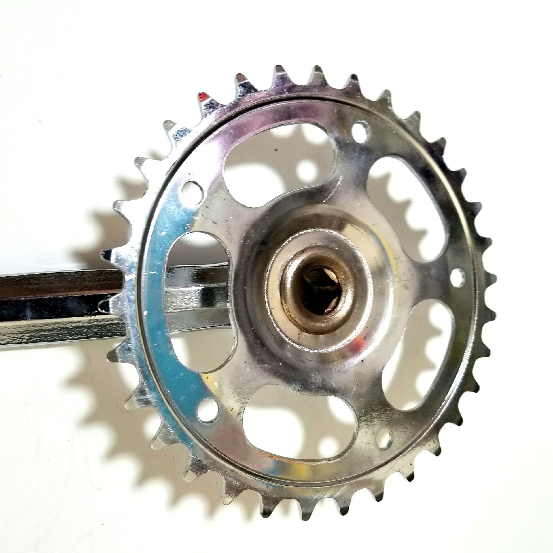 Mountain bike chainring 32 teeth black and white single-speed square mouth wheelset rear chainring Bicycle crankset