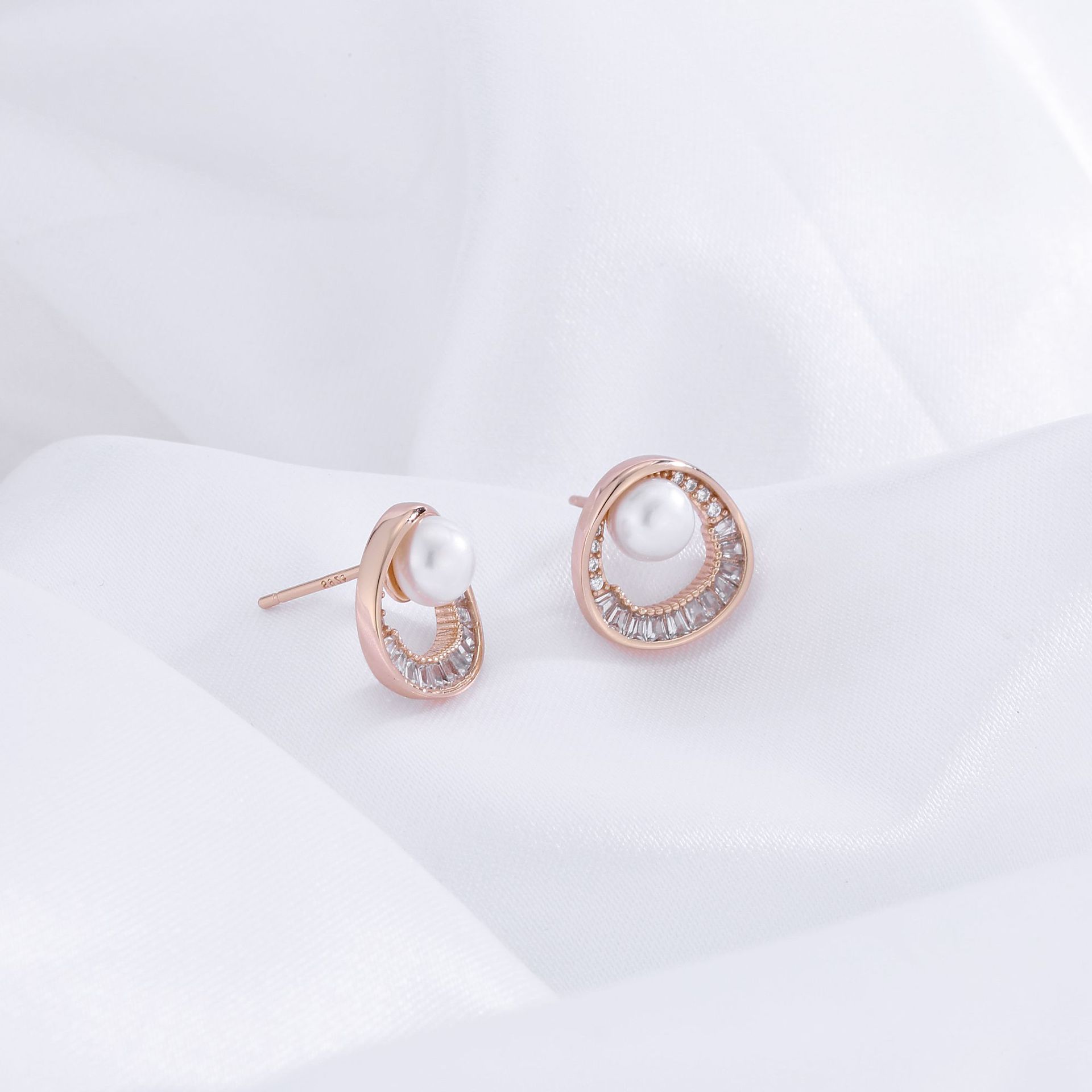 Ruifeng xiang ancient high-grade fresh water pearl earrings square zircon s925 body silver earrings wholesale