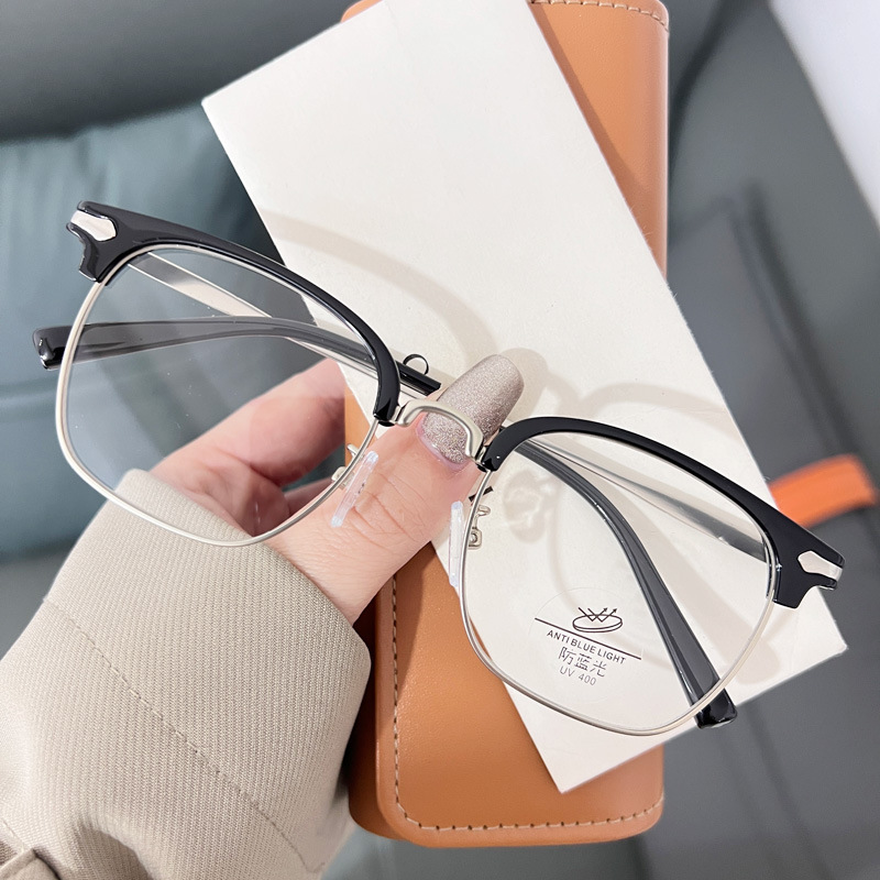 Minimalistische Herrenbrille Im Browline Design Halbrand_voghion.com