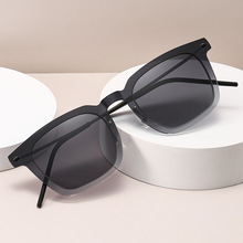 �ֵ�ϵ��ǧ�tͬ��8346�����r����~�_܇ƫ��ī�R������Ů�����⾀