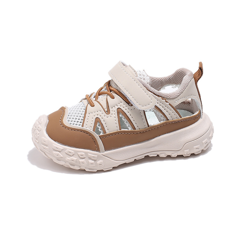 Sandalias deportivas transpirables de malla hueca con punta cerrada y antipatadas para niños y niñas, estilo papá, verano 2025