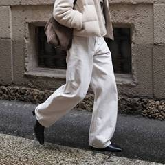 【冈山白牛】进口休闲松弛感白色牛仔裤双面双色染织百搭长裤