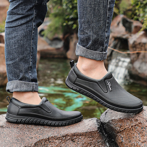Low-top Men's Rain Boots Light Brown Water Shoes Men Summer Thick Short Rain Boots New Anti-slip Wear-resistant Kitchen Work Rubber Shoes