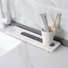 �羳�p�ݺ��s��Ȼ���������ڱ��бP̨��|ʯ����ˮˮ�ۉ|ľ�^֧��